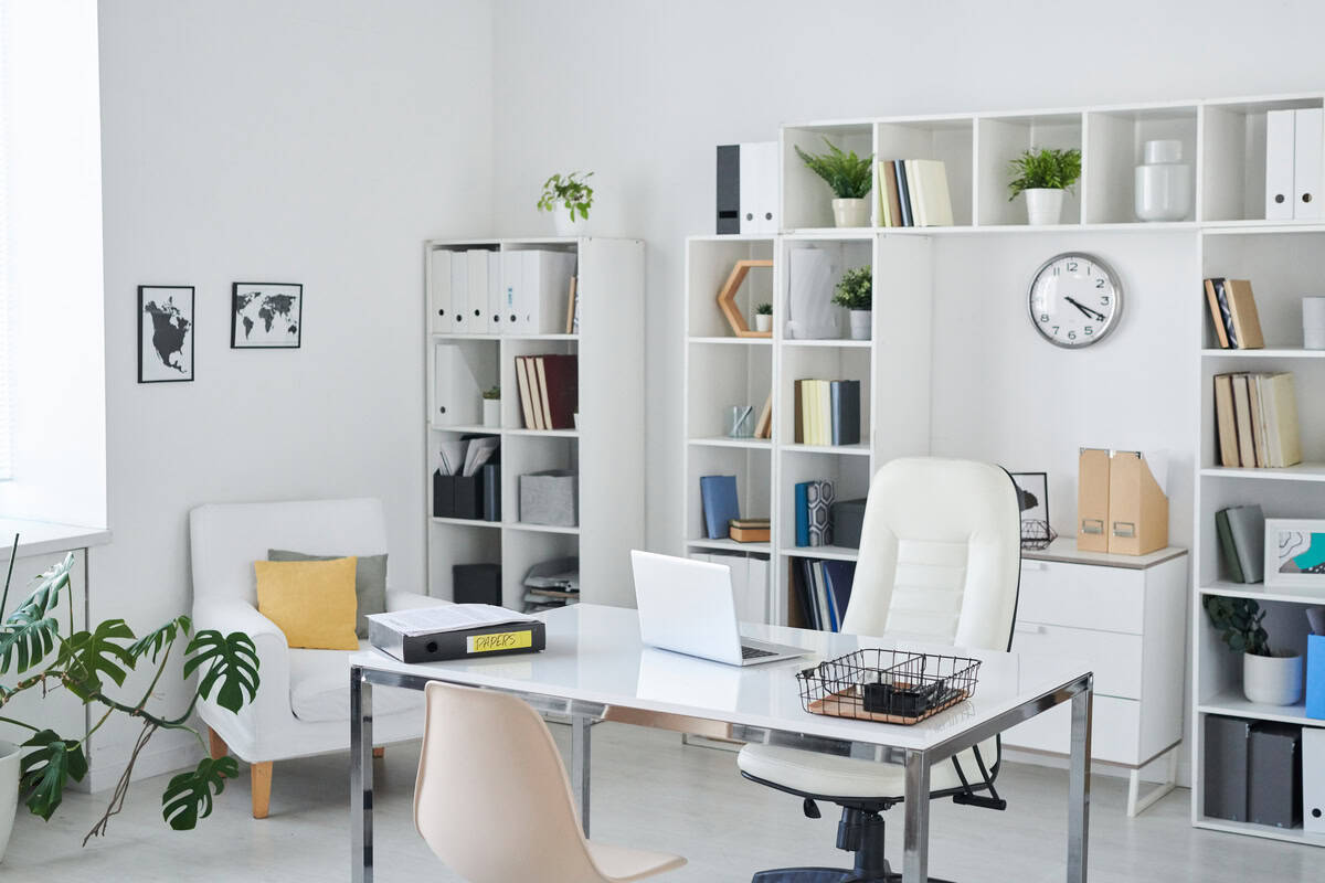 Best desks for Sarasota custom home office builds Best desks for Sarasota custom home office builds