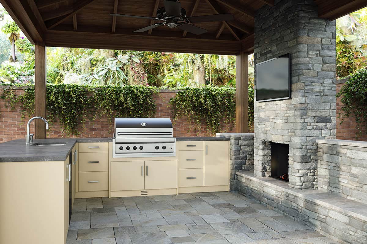 Can you use an outdoor kitchen during Sarasota’s rainy season? Can you use an outdoor kitchen during Sarasota’s rainy season?