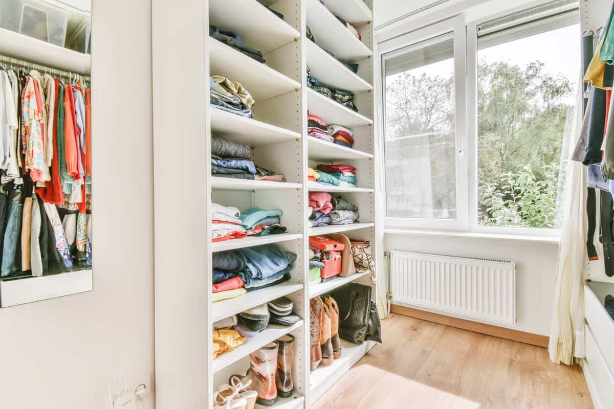 How to create a Hollywood-style closet in Sarasota, FL How to create a Hollywood-style closet in Sarasota, FL