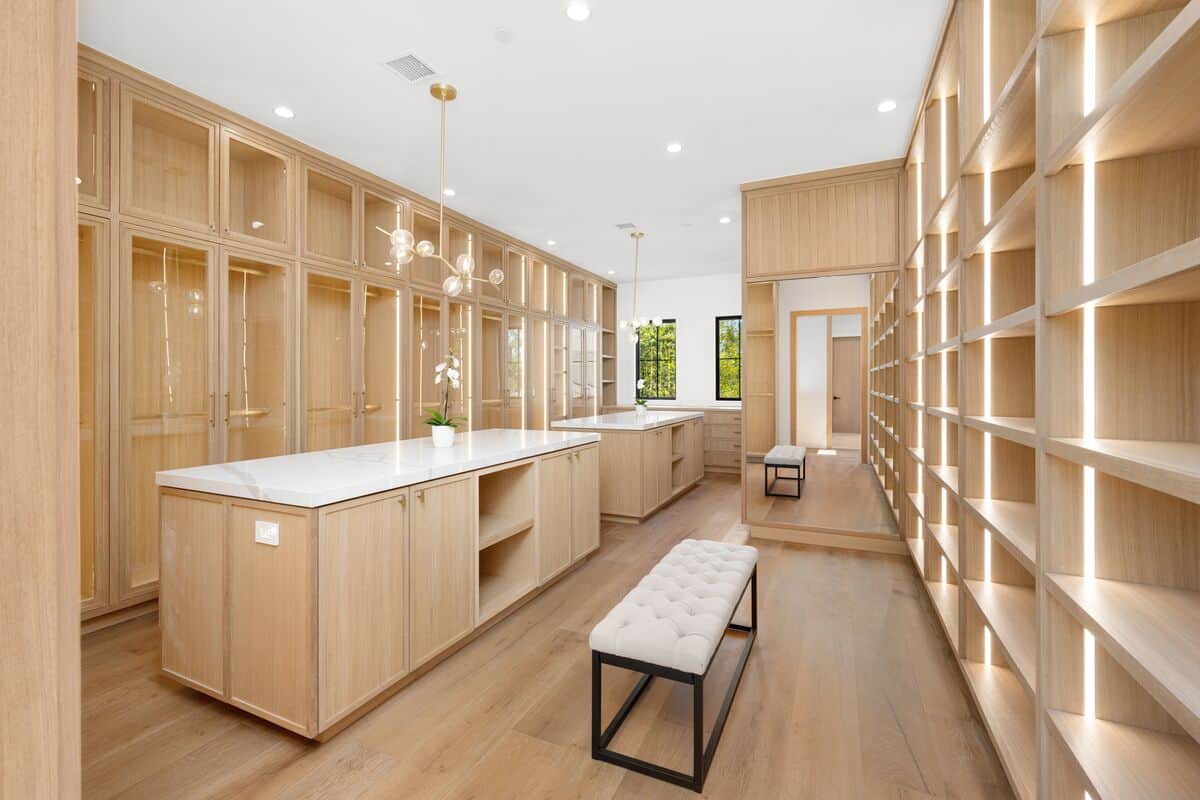 Best drawer organizers for Sarasota, FL walk-in closets